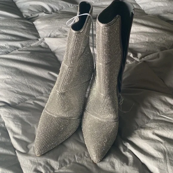 Rhinestone zip up above ankle heeled boots - Picture 4 of 4